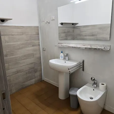 Belvedere Affitta Con Bagno Privato Apartment Verona